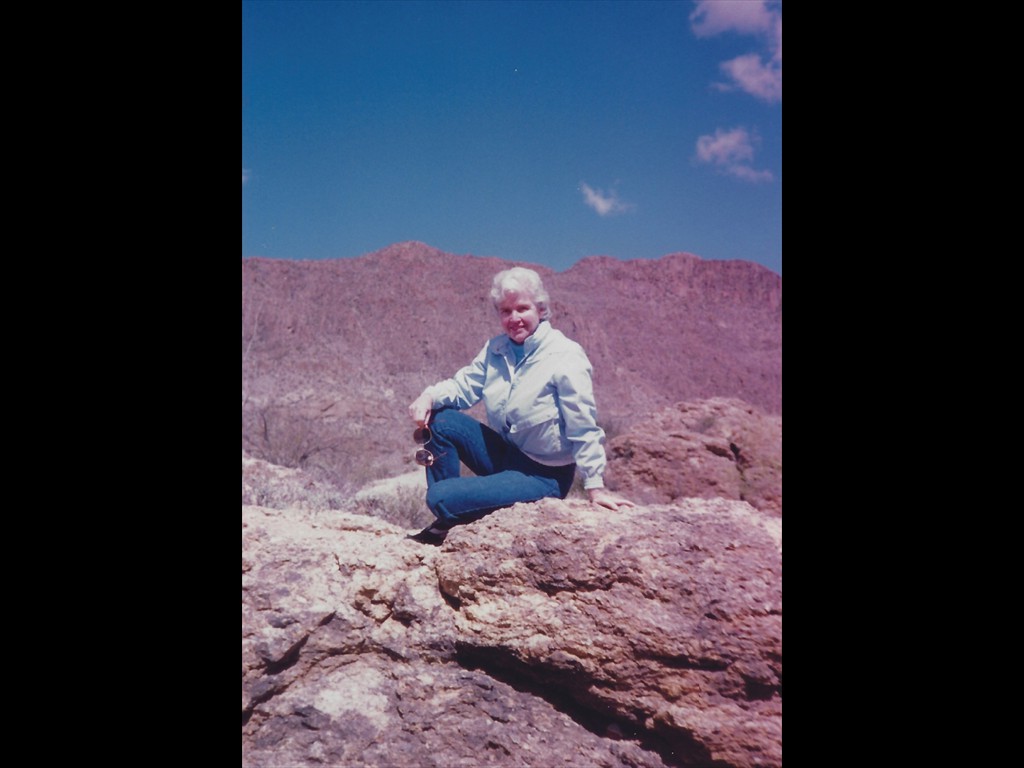 K30 Prettiest Girl In The Petrified Forest