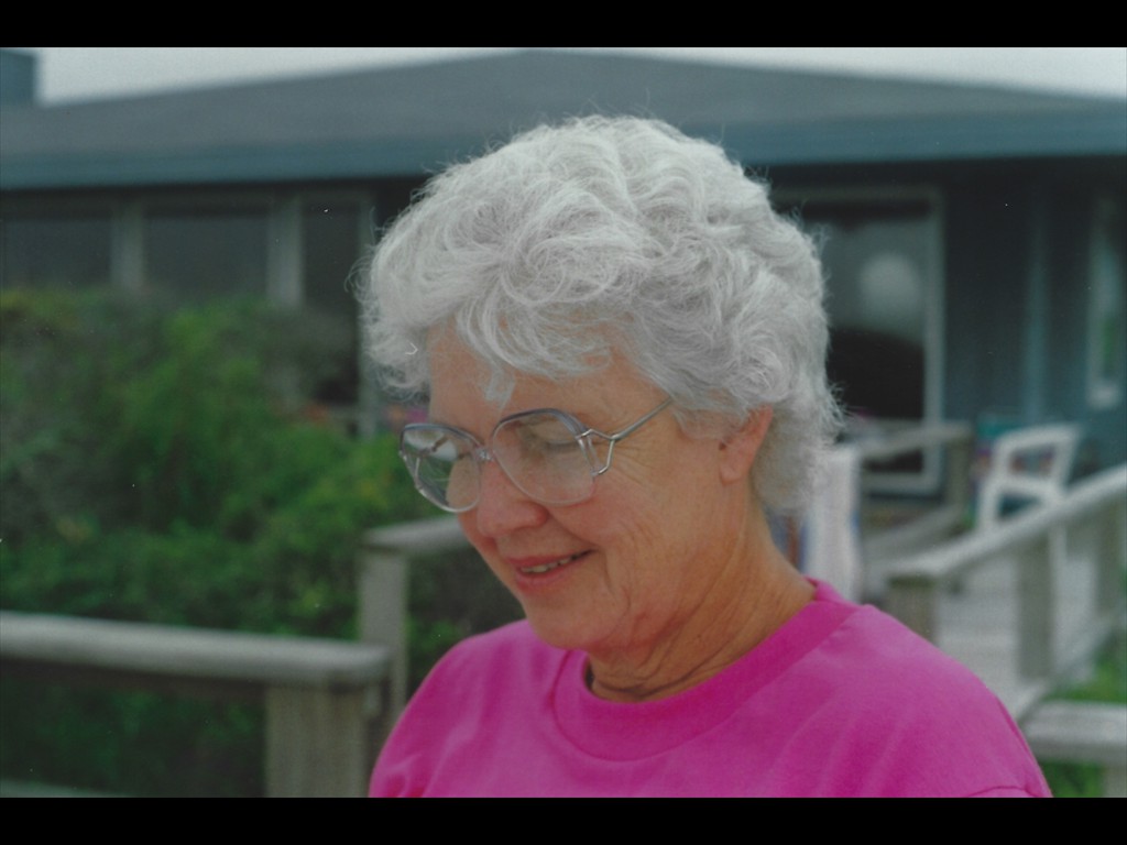 L30 Beach 1990 - Such A Pretty Smile